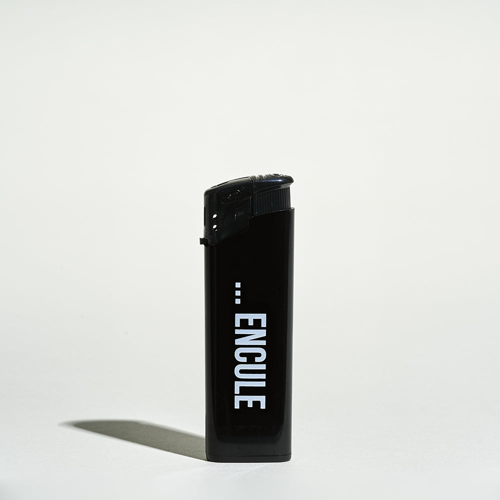 Briquet Qui allume, encule